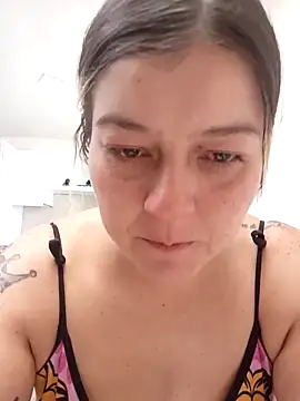 Fernandar2025 online show from 03/14/26, 06:03