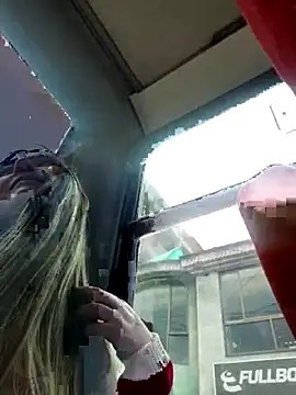 Fernandar2025 online show from 03/22/26, 03:57