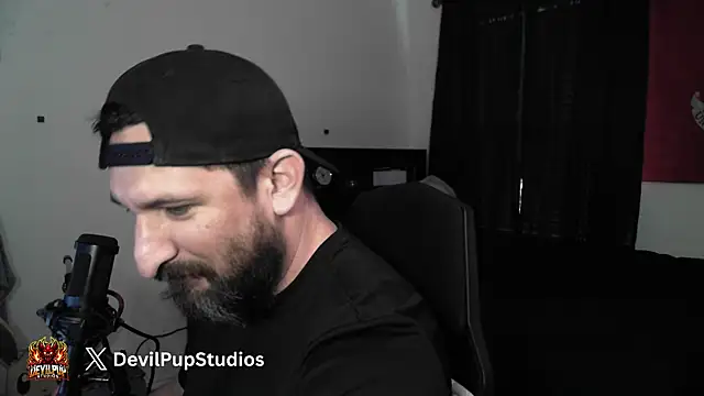 DevilPup75  online show from 06/25/26, 05:18