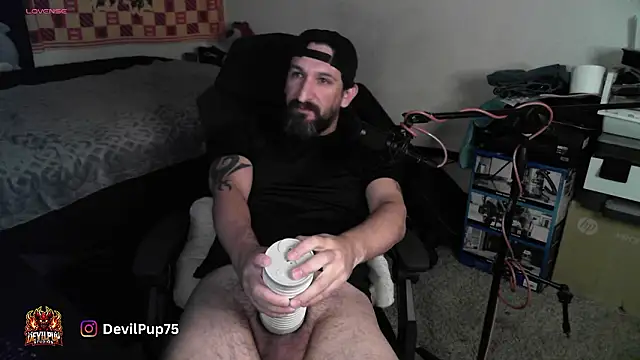 Snapshot of DevilPup75_ chatting on 02/02/26, 08:02 DevilPup75 online show from 02/02/26, 08:02