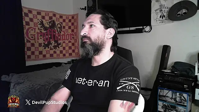 Snapshot of DevilPup75_ chatting on 02/22/26, 04:37 DevilPup75 online show from 02/22/26, 04:37