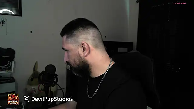 DevilPup75  online show from 05/26/26, 07:01