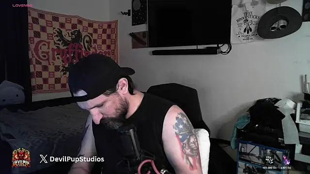 Snapshot of DevilPup75_ chatting on 02/05/26, 03:35 DevilPup75 online show from 02/05/26, 03:35