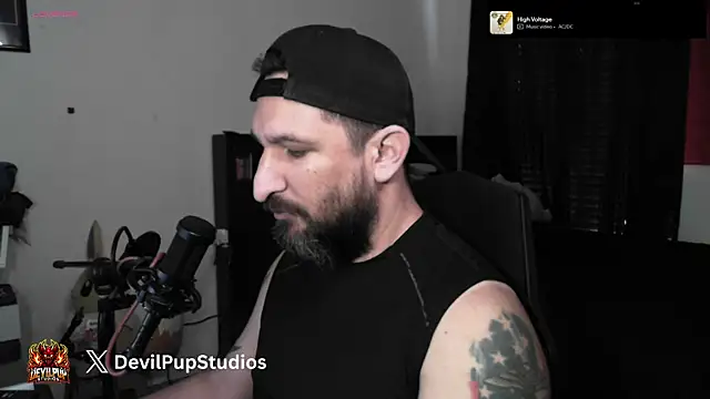 DevilPup75  online show from 06/12/26, 04:49