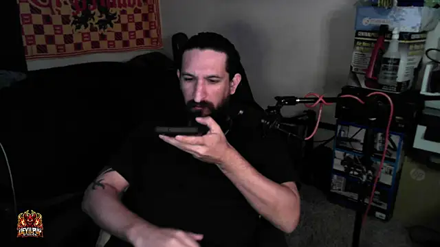 Snapshot of DevilPup75_ chatting on 04/12/26, 01:25 DevilPup75 online show from 04/12/26, 01:25