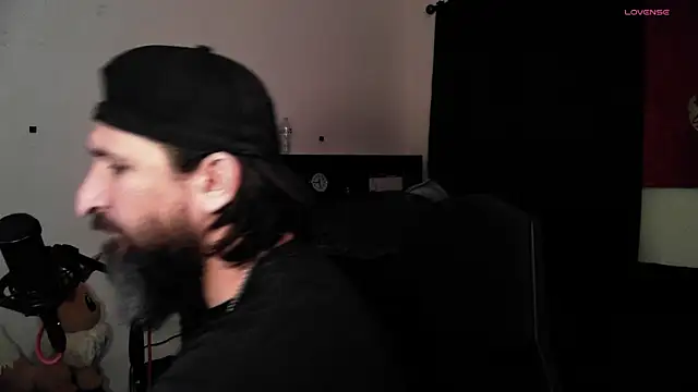 DevilPup75  online show from 05/04/26, 03:10