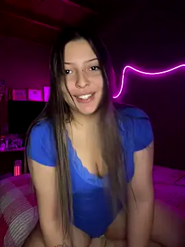 Snapshot of kiramedi chatting on 10/20/25, 04:47 kiramedi online show from 10/20/25, 04:47