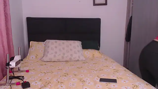 Tiiana online show from 04/01/26, 05:54