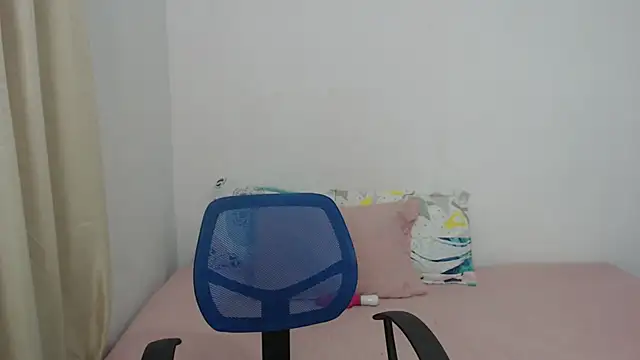 Tiiana online show from 11/30/25, 03:46