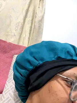 Valen1800 online show from 11/26/25, 12:54