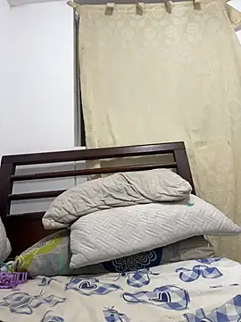 Valen1800 online show from 02/25/26, 01:39