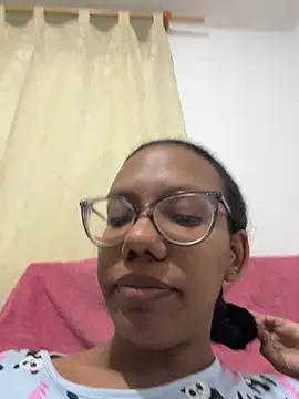 Valen1800 online show from 11/07/25, 01:21