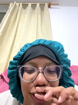 Valen1800 online show from 11/05/25, 12:47