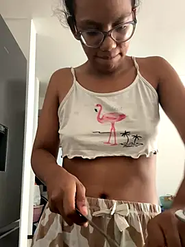 Valen1800 online show from 11/05/25, 04:43