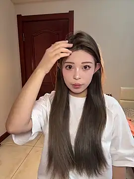 tuanzi125216 online show from 10/30/25, 04:33