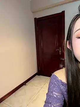 tuanzi125216 online show from 11/05/25, 07:50