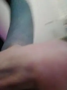 Thoma9034 online show from 11/12/25, 06:01