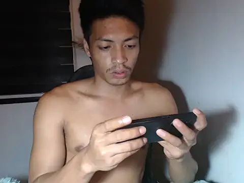 Snapshot of Asian_gregor chatting on 11/11/25, 04:57 Asian gregor online show from 11/11/25, 04:57