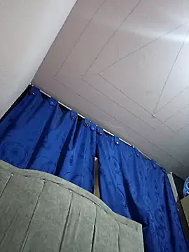 Snapshot of Shayla_VL chatting on 10/30/25, 12:03 Shayla VL online show from 10/30/25, 12:03