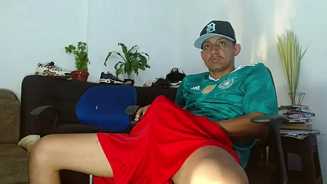 skinny23cm online show from 03/31/26, 04:09