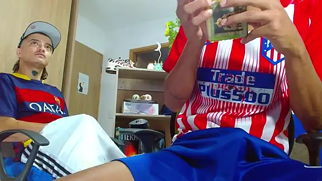 skinny23cm online show from 10/28/25, 03:44