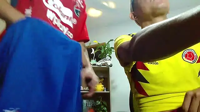 skinny23cm online show from 11/11/25, 09:04