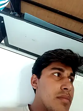 Snapshot of HarryChoudhary21 chatting on 04/11/26, 12:09 HarryChoudhary21 online show from 04/11/26, 12:09