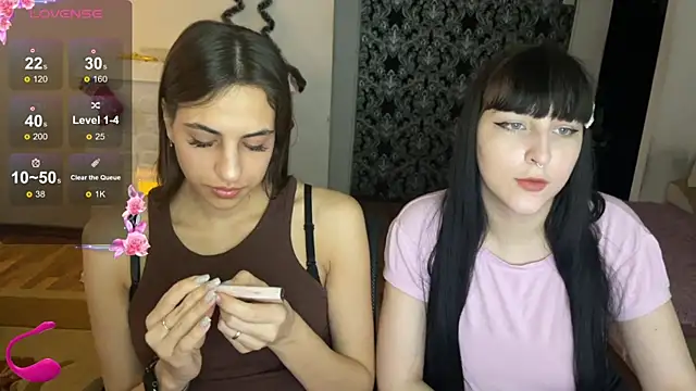 leilajul online show from 12/15/25, 09:15