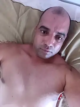 Snapshot of Viniciusnasuavagina chatting on 10/18/25, 04:31 Viniciusnasuavagina online show from 10/18/25, 04:31