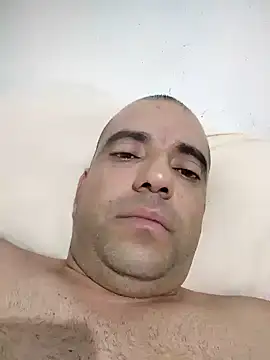 Snapshot of Viniciusnasuavagina chatting on 10/15/25, 12:20 Viniciusnasuavagina online show from 10/15/25, 12:20