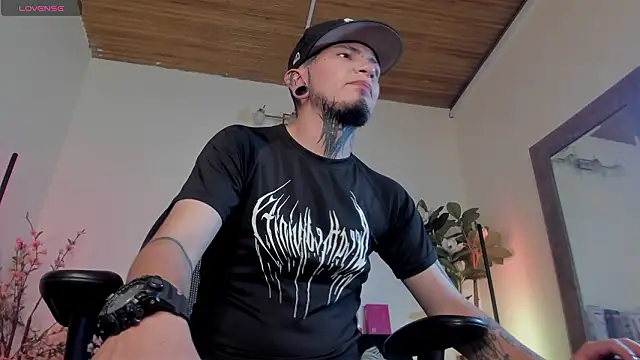 tyler jones  online show from 02/01/26, 05:06