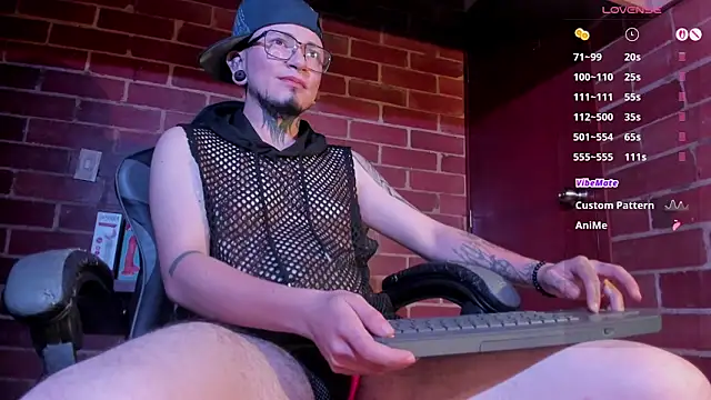 tyler jones  online show from 05/03/26, 05:56
