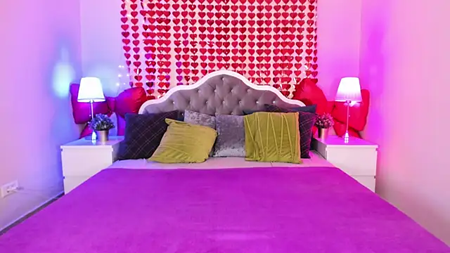 Snapshot of Madelaineses chatting on 02/18/26, 09:06 Madelaineses online show from 02/18/26, 09:06