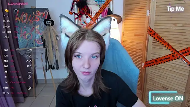 Snapshot of Madelaineses chatting on 10/31/25, 11:40 Madelaineses online show from 10/31/25, 11:40