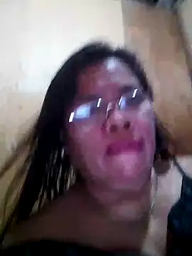 Snapshot of Huge_mama69 chatting on 09/14/25, 03:01 Huge mama69 online show from 09/14/25, 03:01