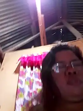 Snapshot of Huge_mama69 chatting on 10/27/25, 11:16 Huge mama69 online show from 10/27/25, 11:16