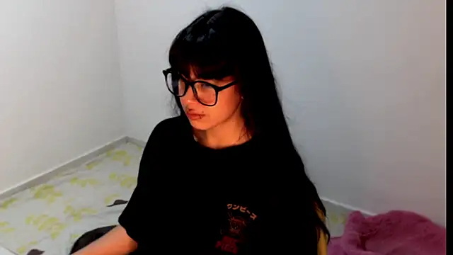 Snapshot of meganmiauu chatting on 05/14/26, 10:56 meganmiauu online show from 05/14/26, 10:56