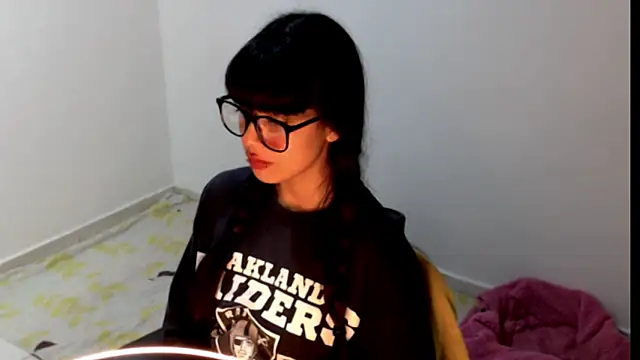 Snapshot of meganmiauu chatting on 05/20/26, 10:40 meganmiauu online show from 05/20/26, 10:40