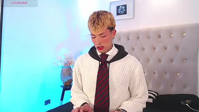 OzorioDany online show from 09/26/25, 03:46