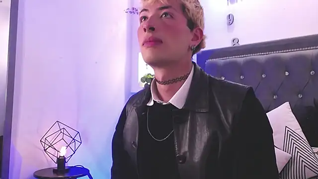 OzorioDany online show from 09/18/25, 03:42