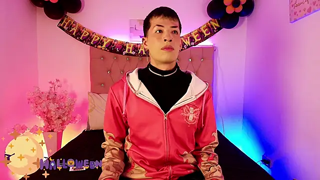 OzorioDany online show from 10/28/25, 03:40