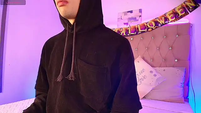 OzorioDany online show from 10/21/25, 03:28