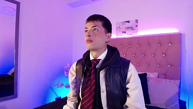 OzorioDany online show from 11/06/25, 03:43