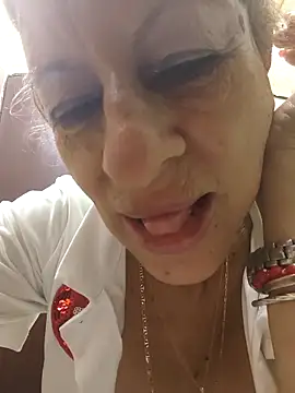 Snapshot of MaryeLunna chatting on 11/13/25, 11:47 MaryeLunna online show from 11/13/25, 11:47