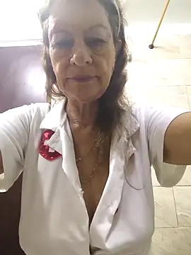 MaryeLunna online show from 12/22/25, 11:43