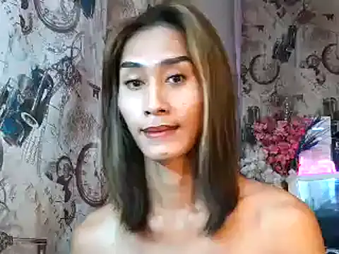 Snapshot of youarea_dreamer chatting on 10/30/25, 06:16 youarea dreamer online show from 10/30/25, 06:16