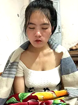 Maymay97 online show from 11/10/25, 12:04