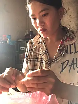 Maymay97 online show from 09/21/25, 07:13