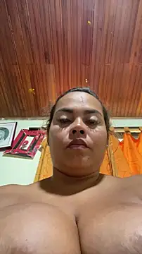 EmilyDuran  online show from 04/03/26, 06:03