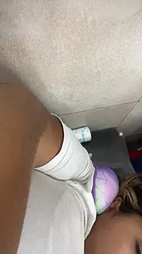 EmilyDuran  online show from 03/13/26, 06:46